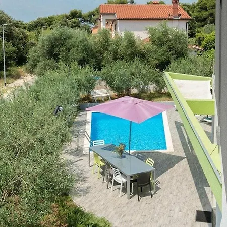 Nika Comfortable Holiday וילה מדולין